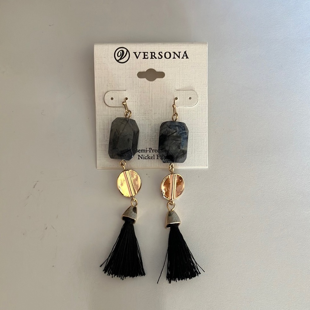 $10 SALE Grey Stone Earrings